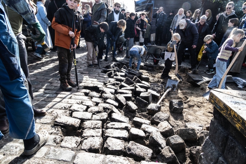 O comună hippy din Copenhaga se luptă cu bandele de traficanți (FOTO)