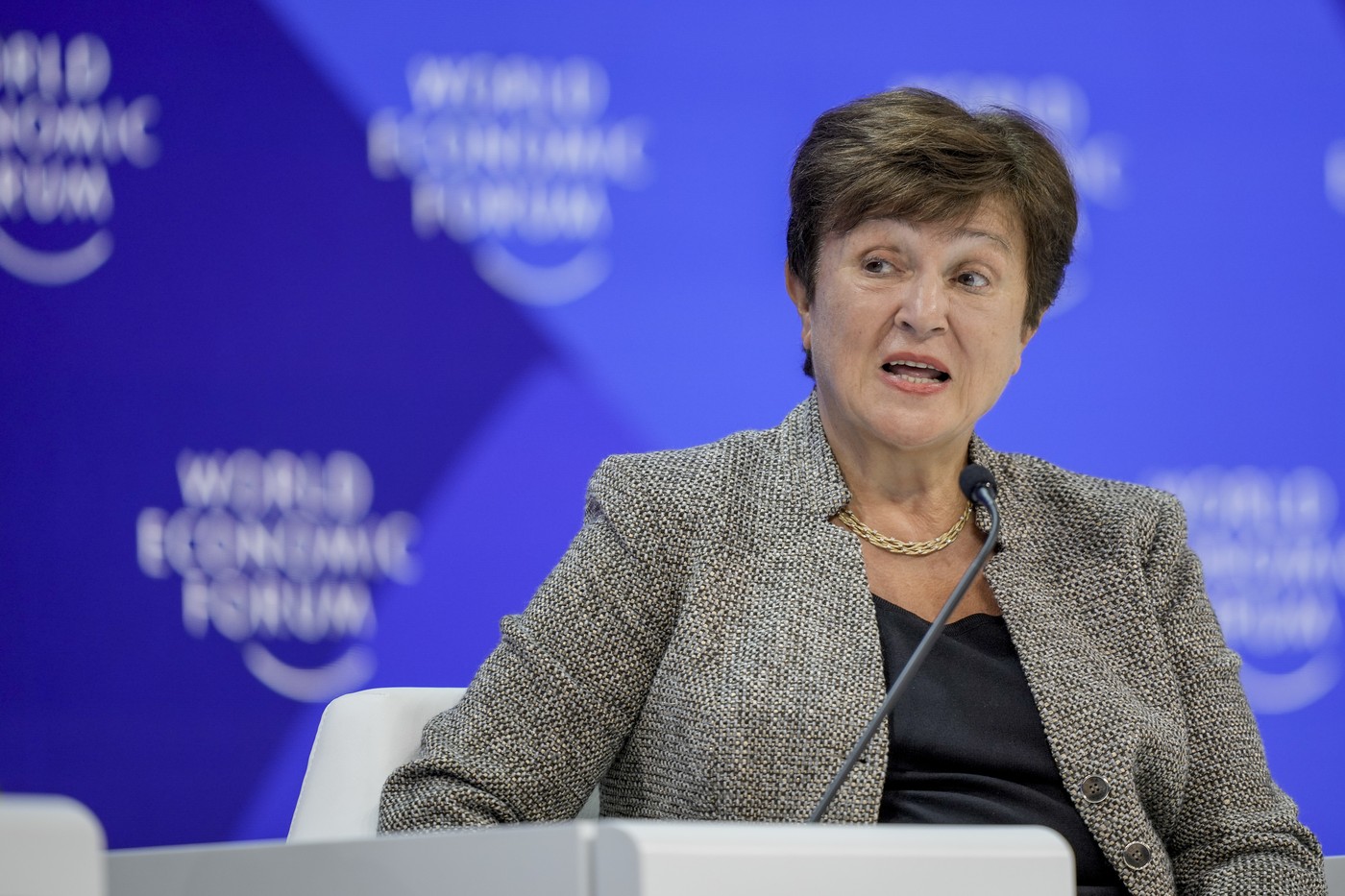 Economia mondială rămâne rezilientă, dar productivitatea este lentă, iar tensiunile geopolitice generează FRAGMENTARE