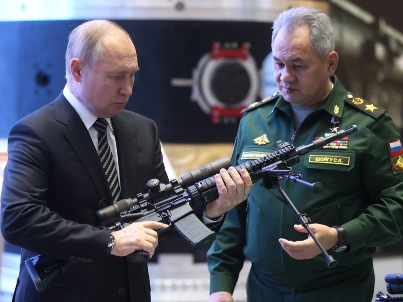 Rusia a declanșat nebunia! Va fabrica în 2024 mai mult armament ca toate statele NATO la un loc