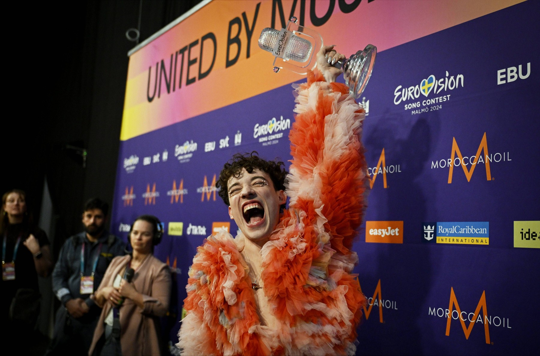 Eurovision 2024. Nemo, din Elveția, a câștigat concursul muzical cu o piesă despre ce înseamnă a fi non-binar