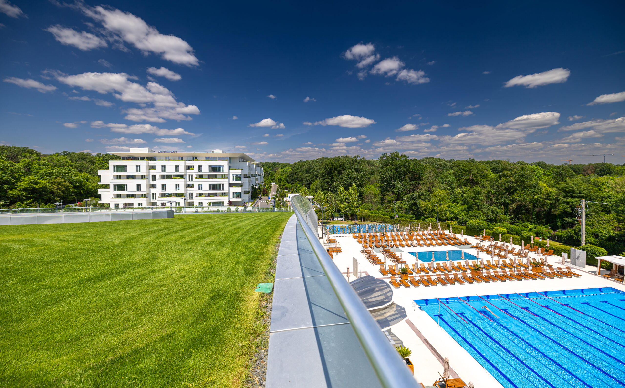 lux și intimitate pentru locatari, în inima pădurii Băneasa, București