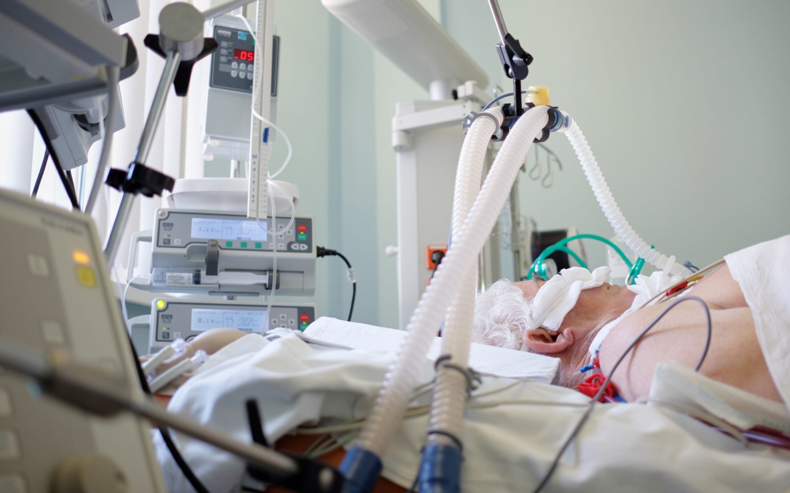 Rata deceselor de la spitalul Sf. Pantelimon a scăzut cu aproape 50% după depunerea plângerilor privind situația de la ATI