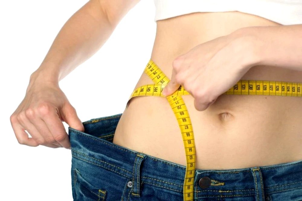 Un bărbat a slăbit 45 de kilograme într-un an: care sunt cele trei trucuri pentru pierderea în greutate VIDEO