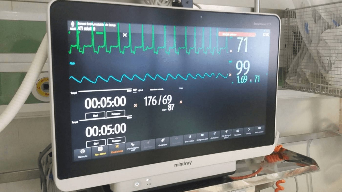 Pacienții în stadiu terminal ar putea fi transferați din ATI în centrele paliative. „O idee bună, dar trebuie gândită bine”