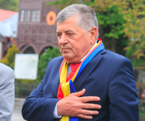 Primarul ales al orașului Bușteni, Emanoil Savin, înmormântat miercuri. MESAJUL transmis de familia sa