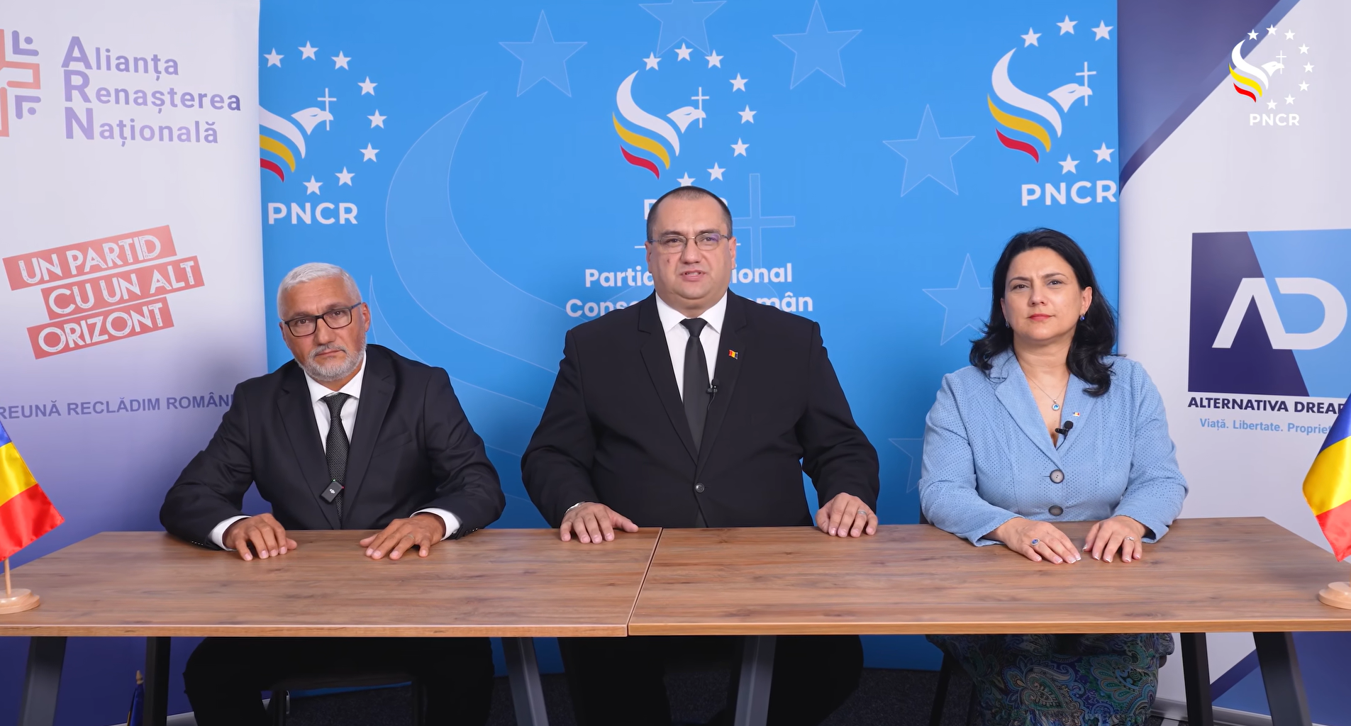 Conservatorii din România s-au unit. AD, ARN și PNCR au făcut front comun pentru alegerile PARLAMENTARE