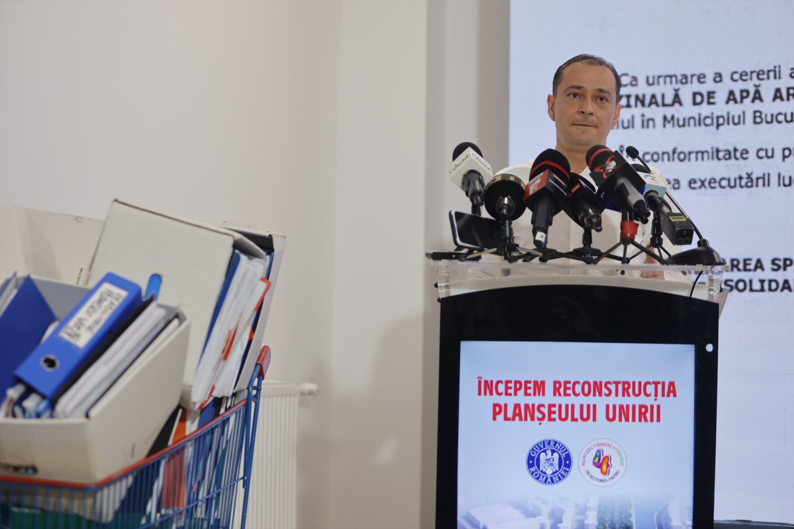 Daniel Băluță decide RETRAGEREA angajaților Primăriei Sectorului 4 de la PLANȘEUL UNIRII / „Sunt șocat”