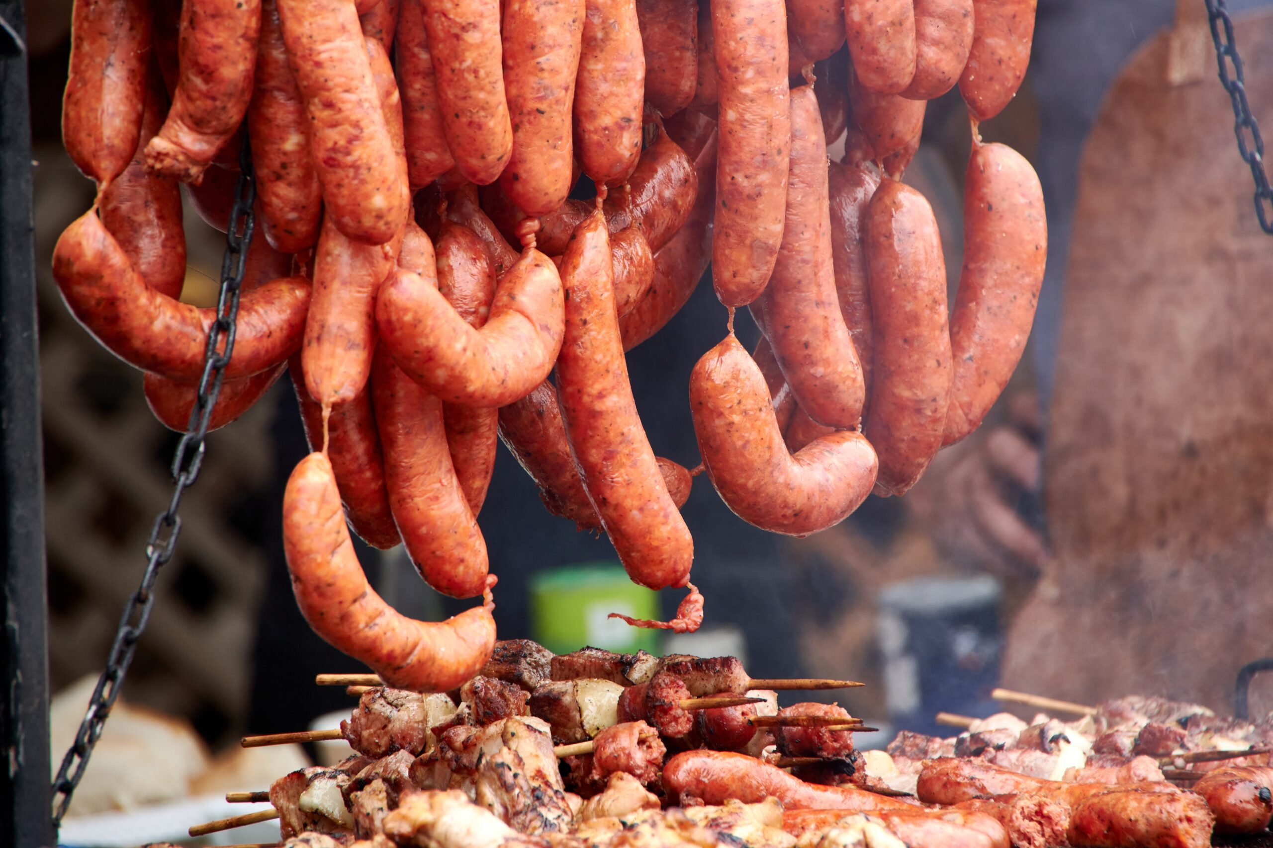 Mare parte din cârnații VÂNDUȚI în magazinele din România vor proveni dintr-o țară sud-americană