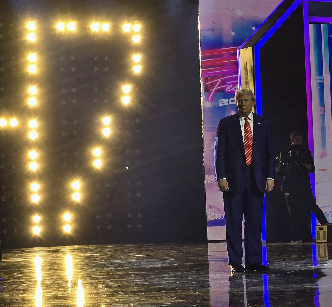 TRUMP vrea control asupra Groenlandei /Premierul teritoriului danez îi transmite că nu este de vânzare