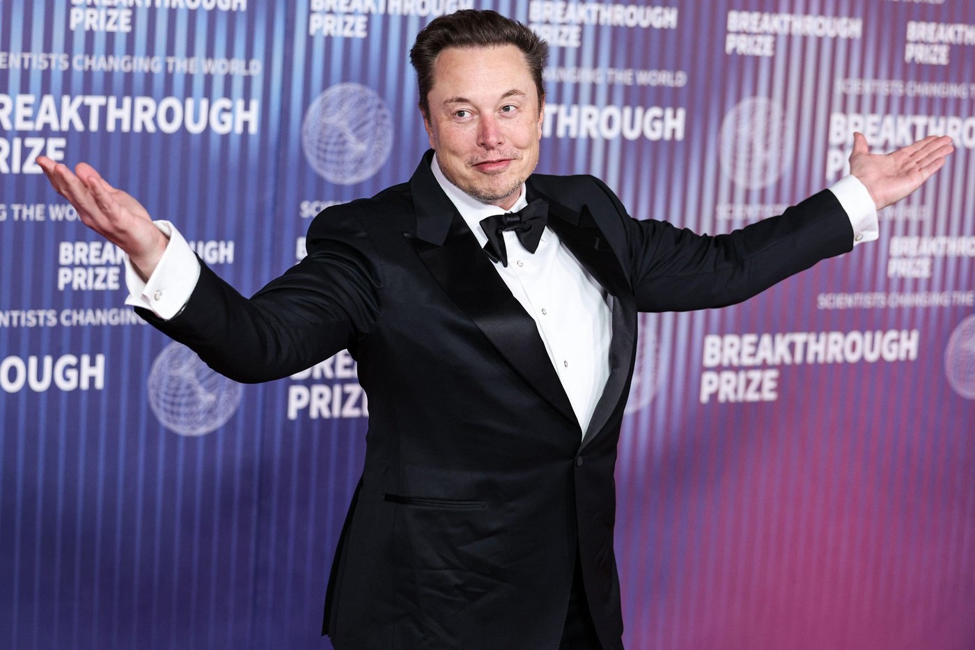 Elon Musk, prima persoană care a depășit o AVERE de 400 de miliarde de dolari. Ce diferență de avere e între miliardar și următorul cel mai bogat om