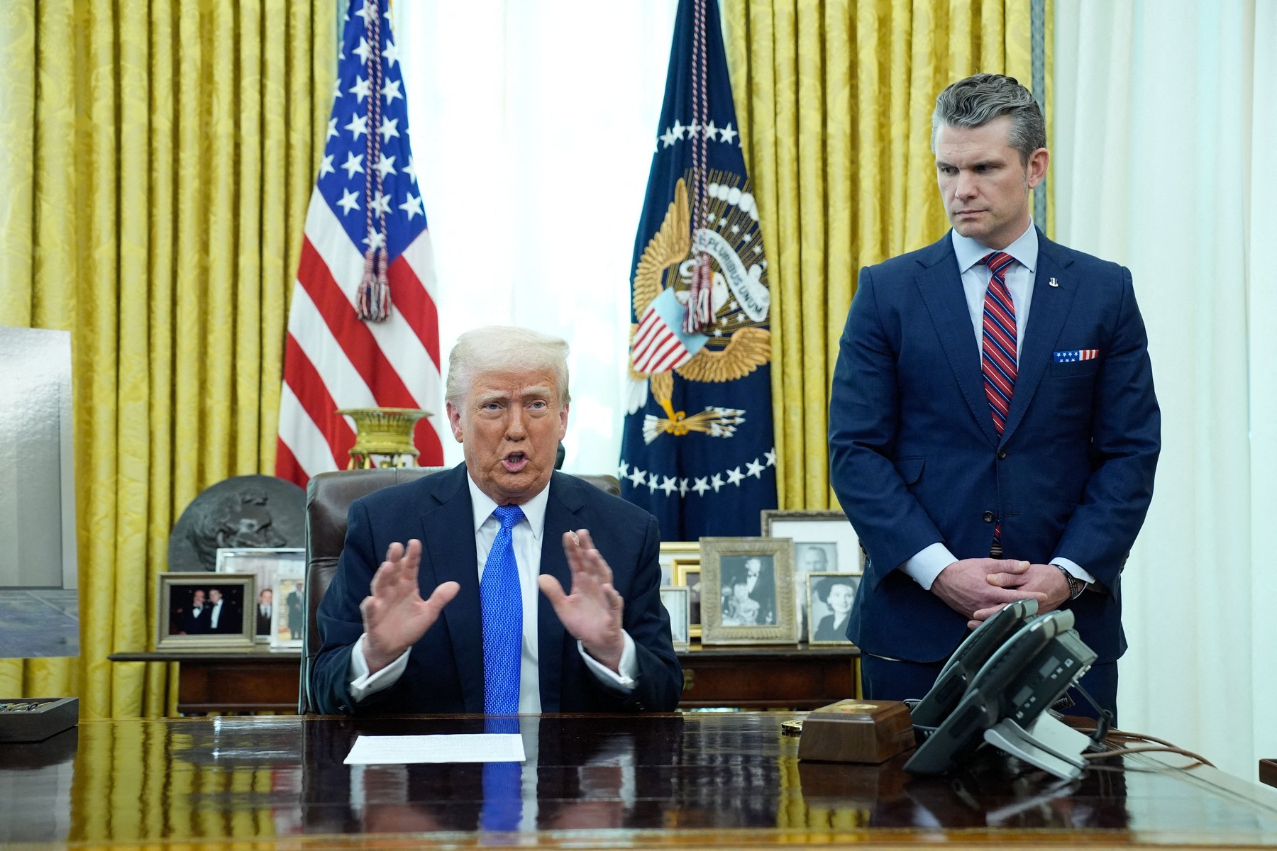 Trump semnalează că nu vrea conflict comercial cu Beijingul /„Voi discuta cu Xi Jinping, am o relație bună, dar China are surplus imens”
