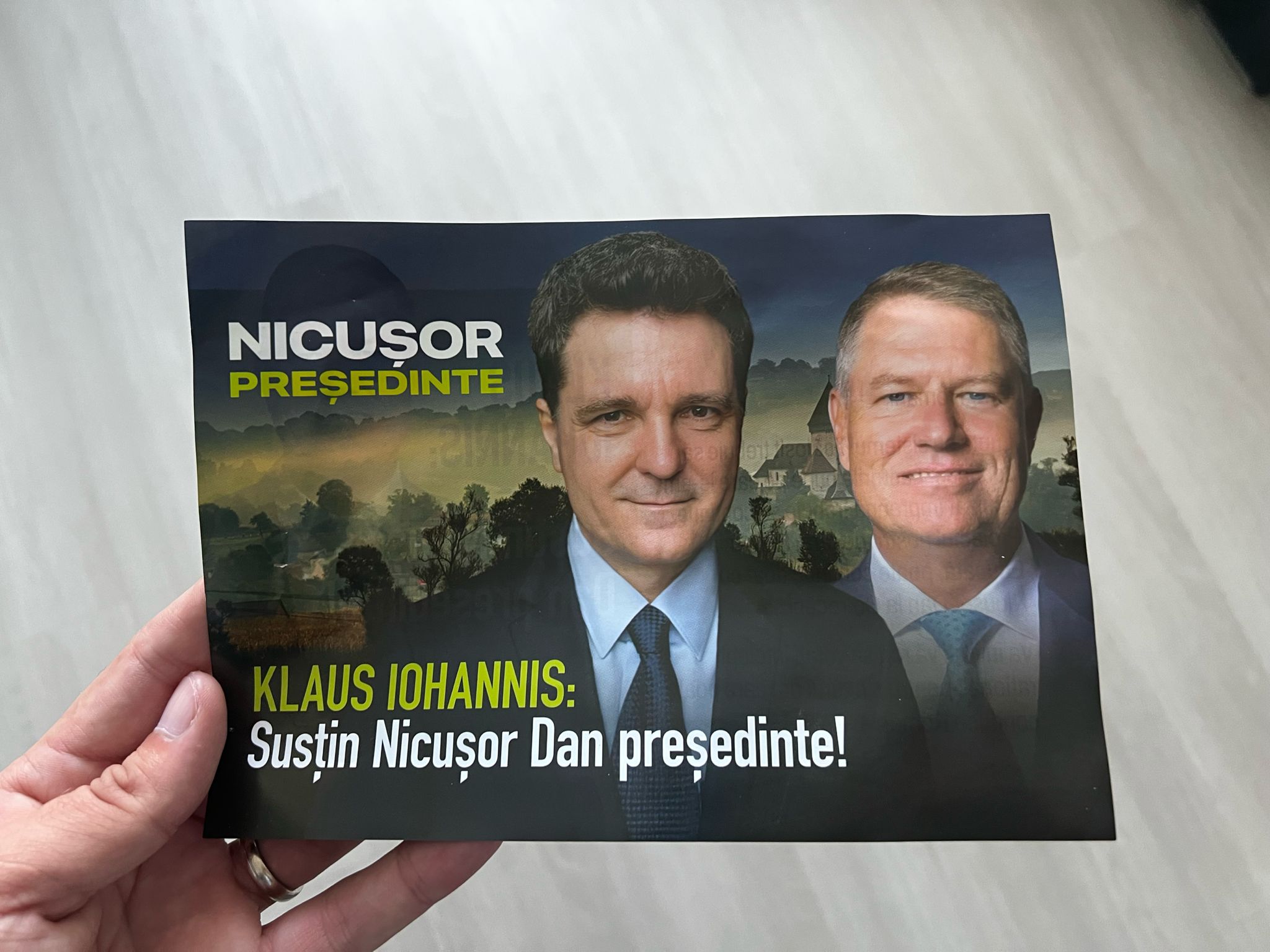 Susțin Nicușor Dan președinte” au împânzit Bucureștiul. Nicușor Dan a depus plângere penală