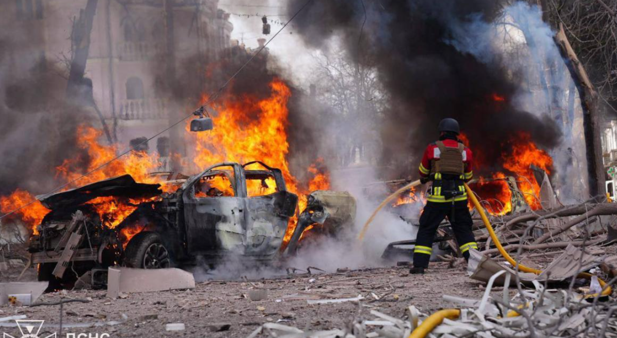 „Oamenii se îndreptau spre biserică”