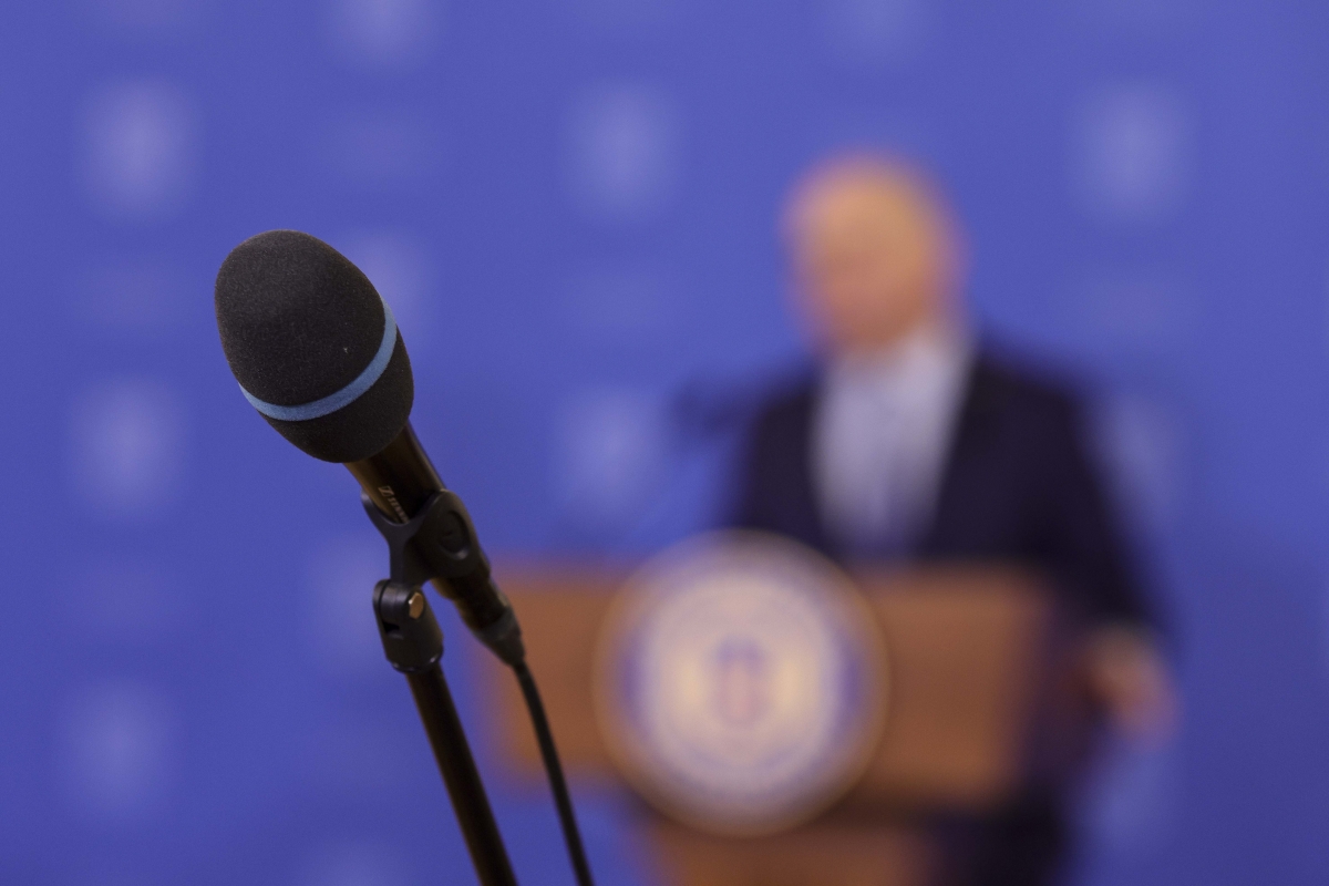 Văd o exasperare a românilor vizavi de lumea politică/ Sunt posibile noi majorităţi în Parlament