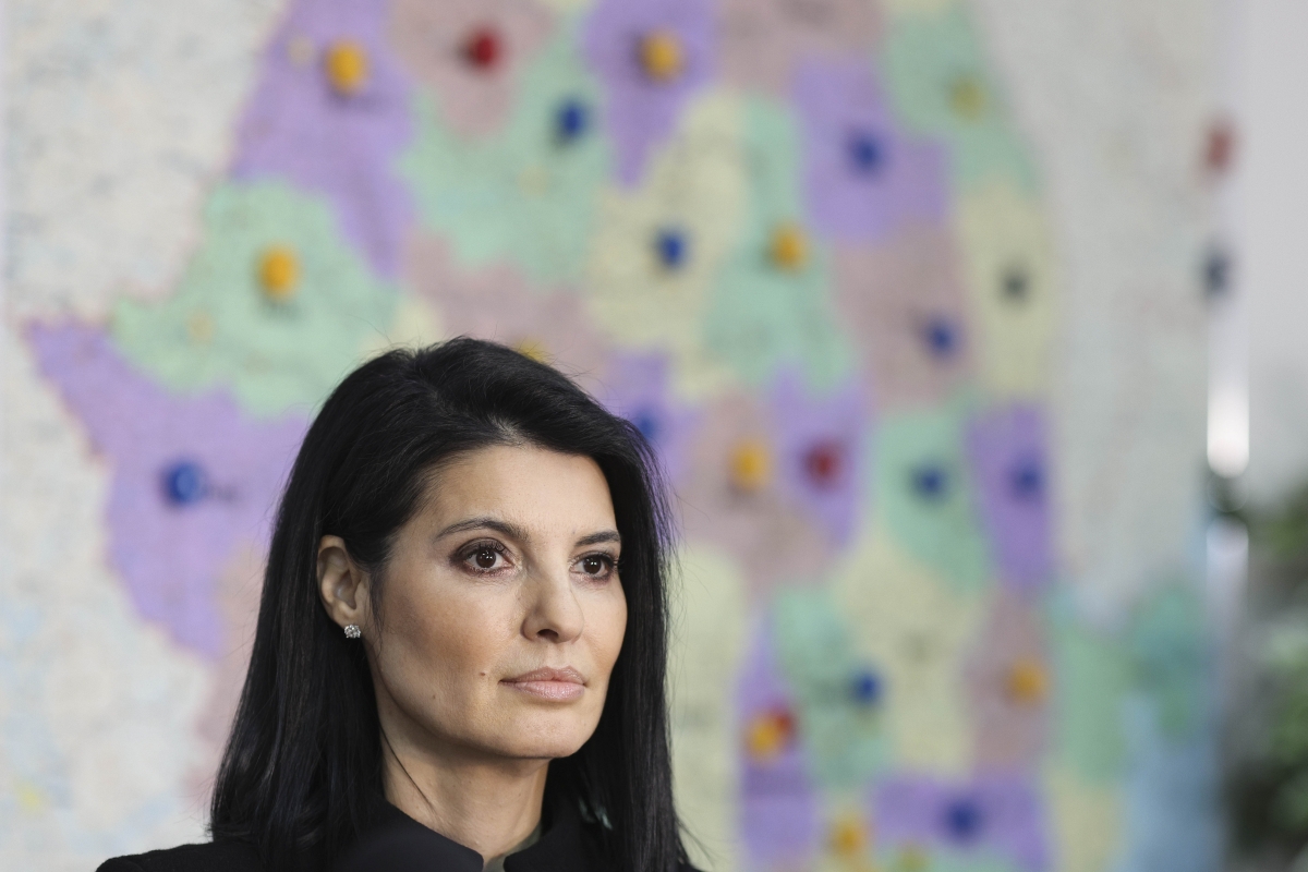 Și Călin Georgescu a fost văzut ca un candidat de umplutură şi aţi văzut ce s-a întâmplat