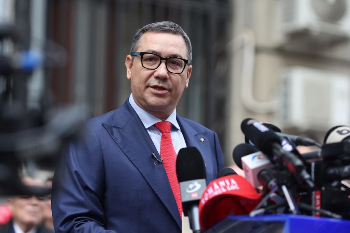 VIDEO Tot ce nu s-a auzit! Ce a spus Victor Ponta când Crin Antonescu a refuzat să dea mâna cu el