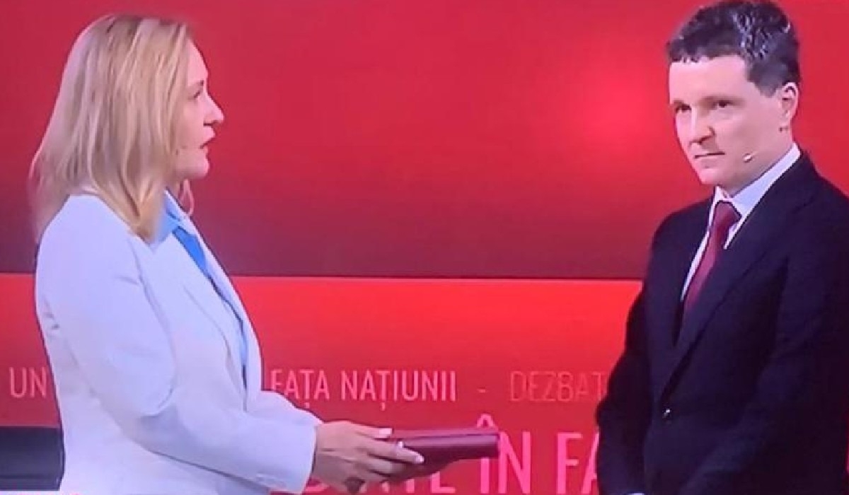 VIDEO Elena Lasconi l-a pus pe Nicușor Dan să jure pe Biblie: Reacția primarului general