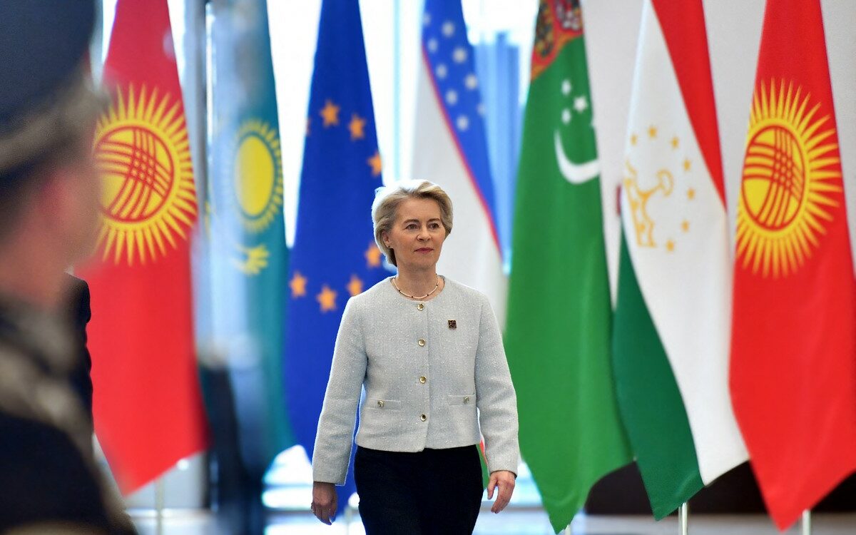 Uniunea Europeană anunță o „nouă eră” în discuțiile cu Asia Centrală/ Ursula von der Leyen garantează menținerea unui „PARTENERIAT necondiționat”