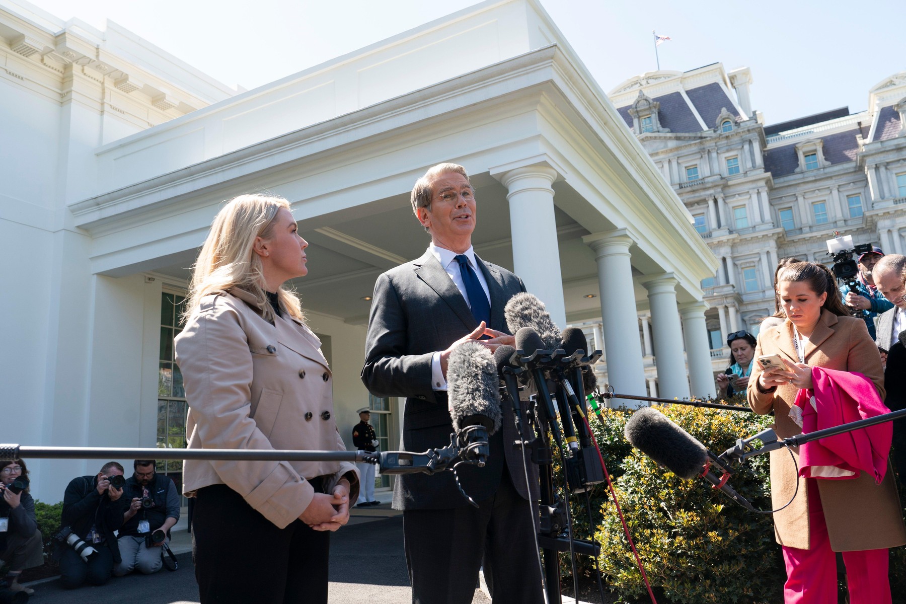 Secretarul Trezoreriei laudă abordarea lui Trump privind tarifele vamale și acuză China de escaladarea crizei