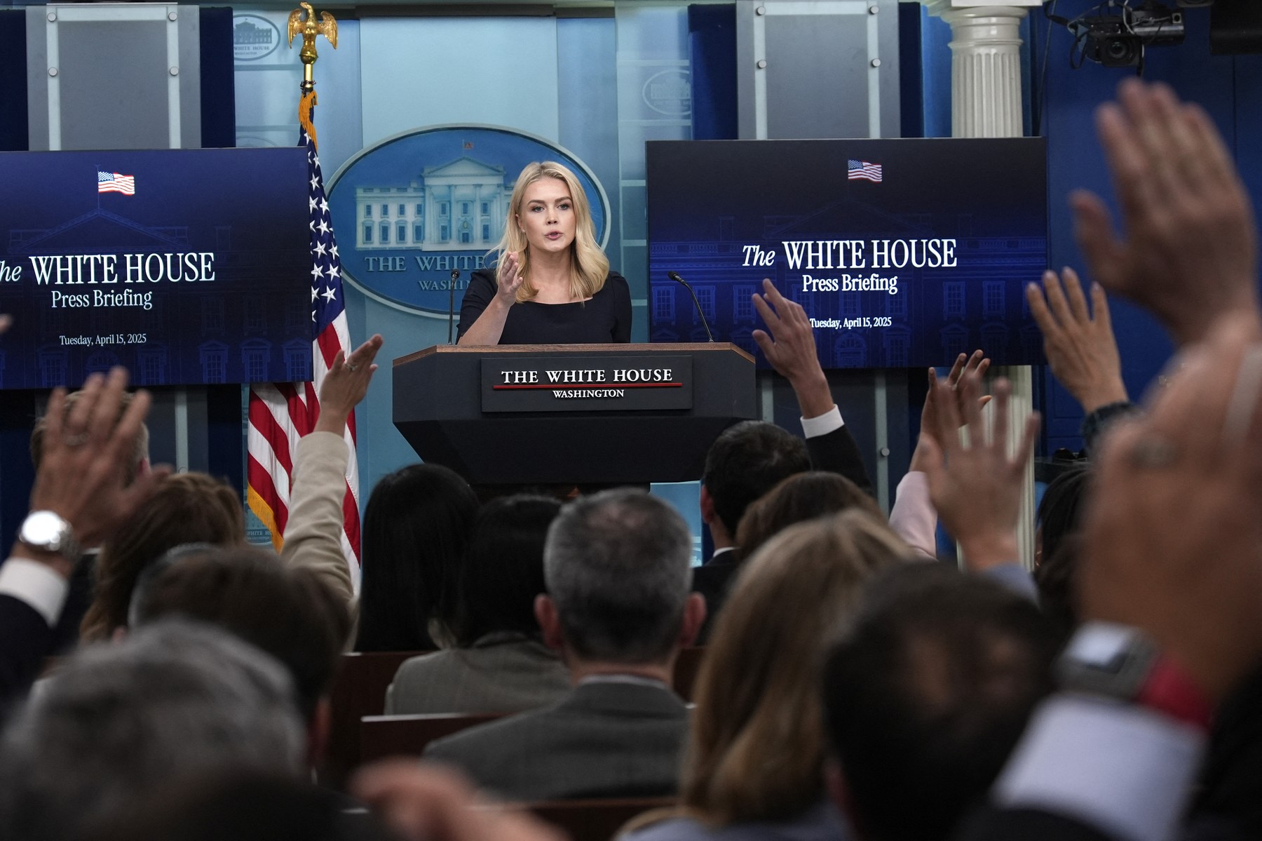 Administrația SUA este optimistă privind remedierea disputelor comerciale și oprirea războiului din Ucraina /Sunt „conversații PRODUCTIVE” cu Rusia