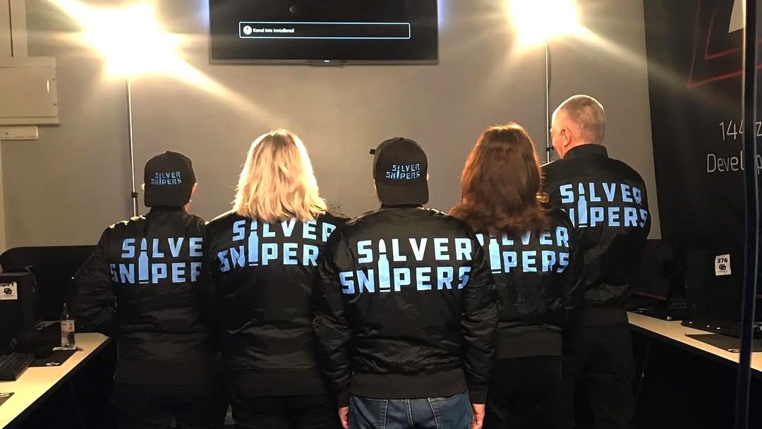 Silver Snipers este echipa pensionarilor care au băgat spaima în jucătorii sportului venerat de Denis Alibec
