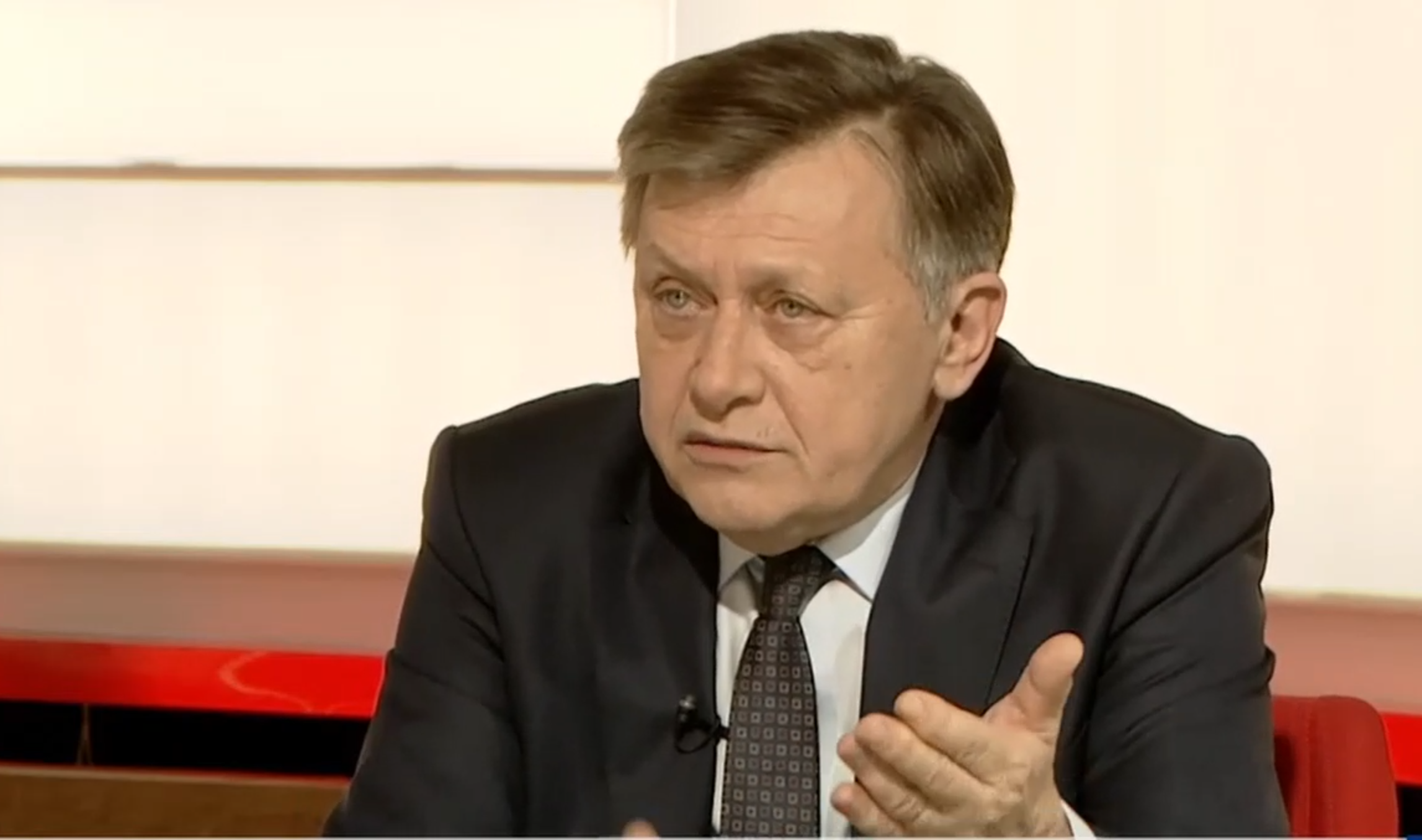 „Rețeaua securistico-propagandistică din spatele dlui Dan a câștigat. Partidele, justiția și presa, primele ținte”