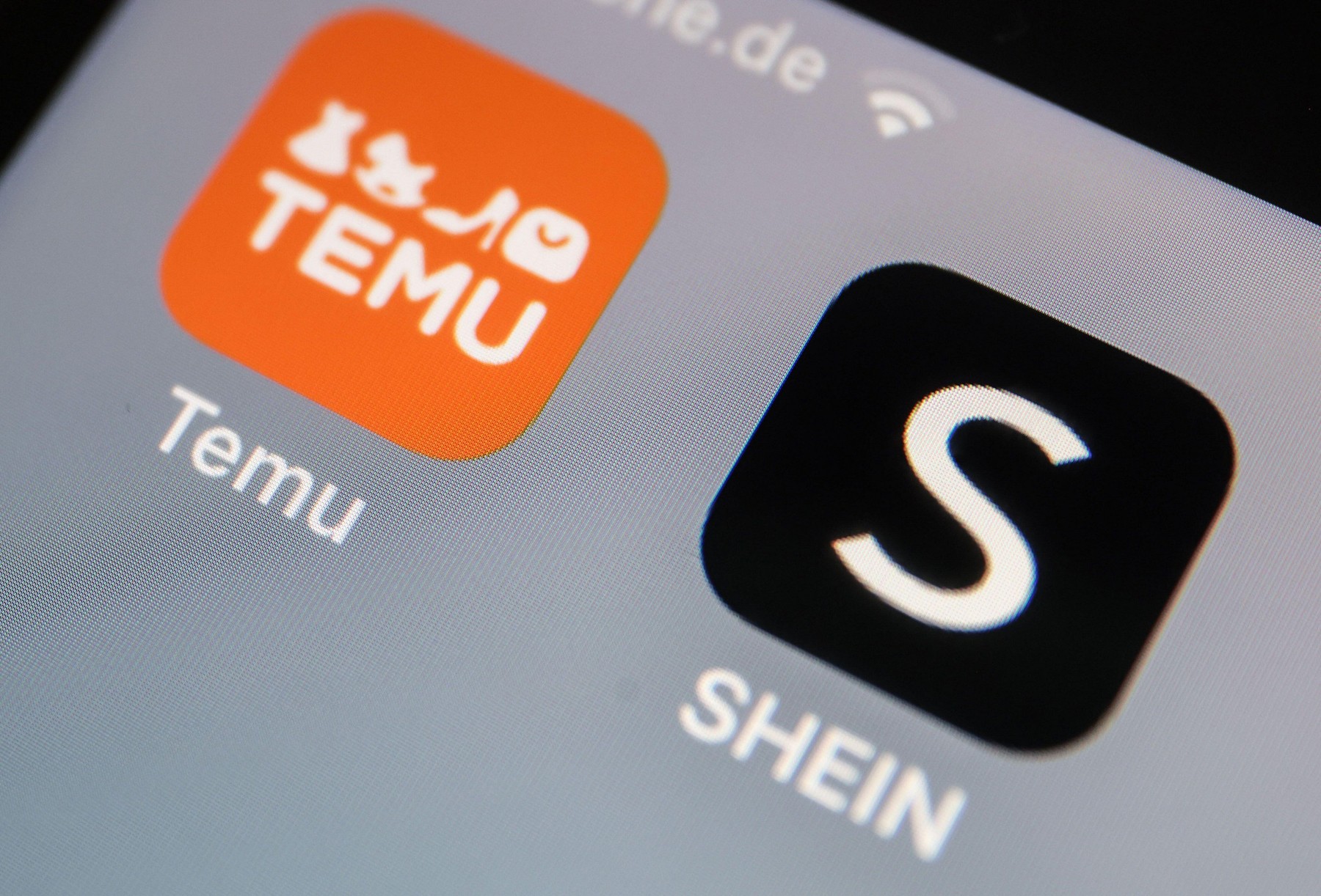Gigantul chinez SHEIN, avertizat de Comisia Europeană să respecte legislația UE/Cum sunt păcăliți clienții care plasează comenzi online