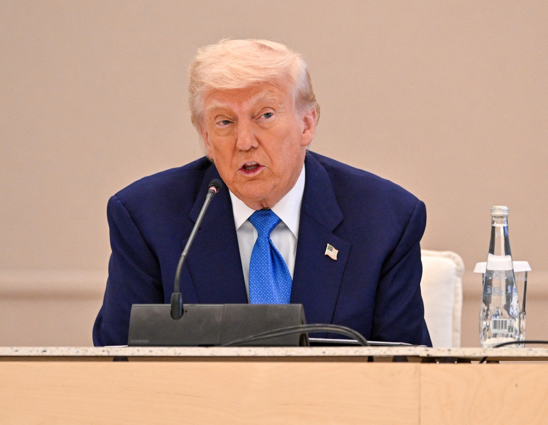 Trump va stabili unilateral tarife comerciale în relațiile cu 150 de țări /„Le vom spune ce să plătească pentru a face afaceri în SUA”