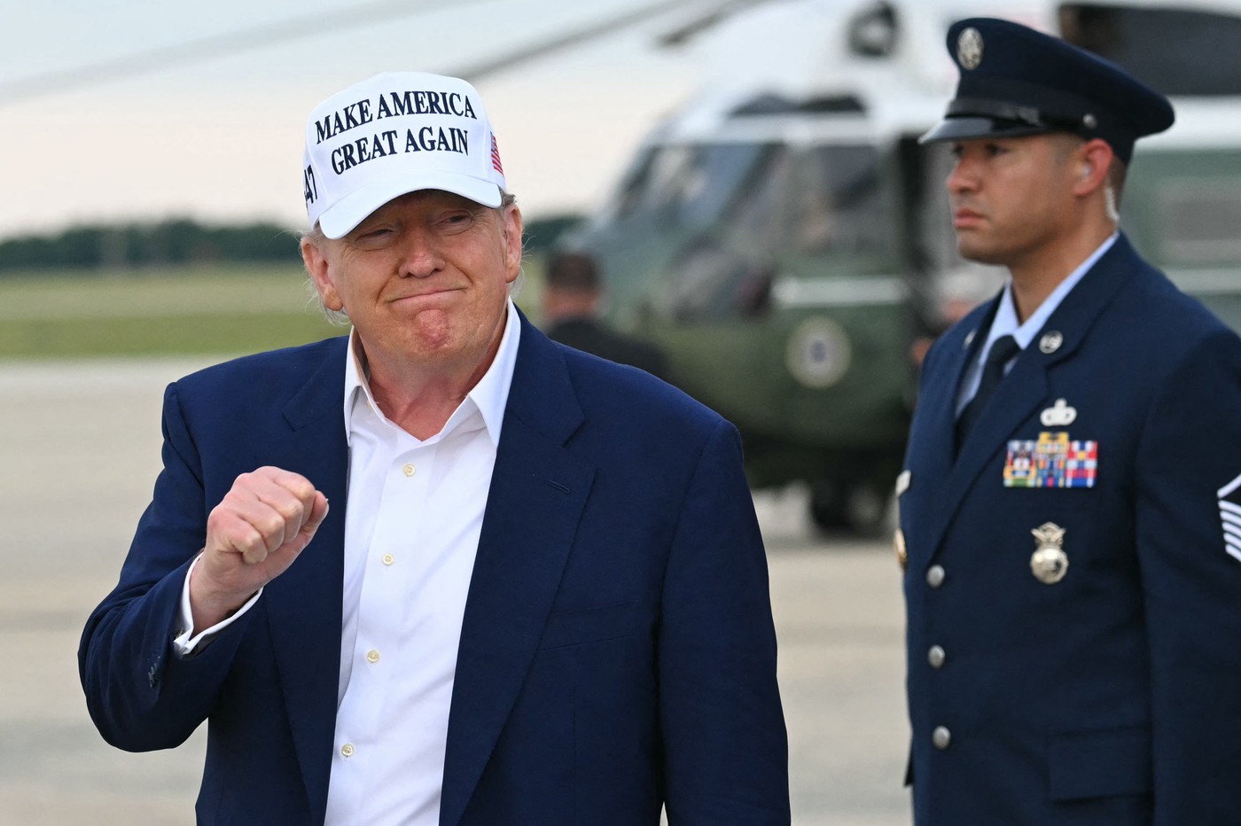 Donald Trump anunță amânarea taxelor vamale de 50% asupra produselor din UE până la 9 iulie