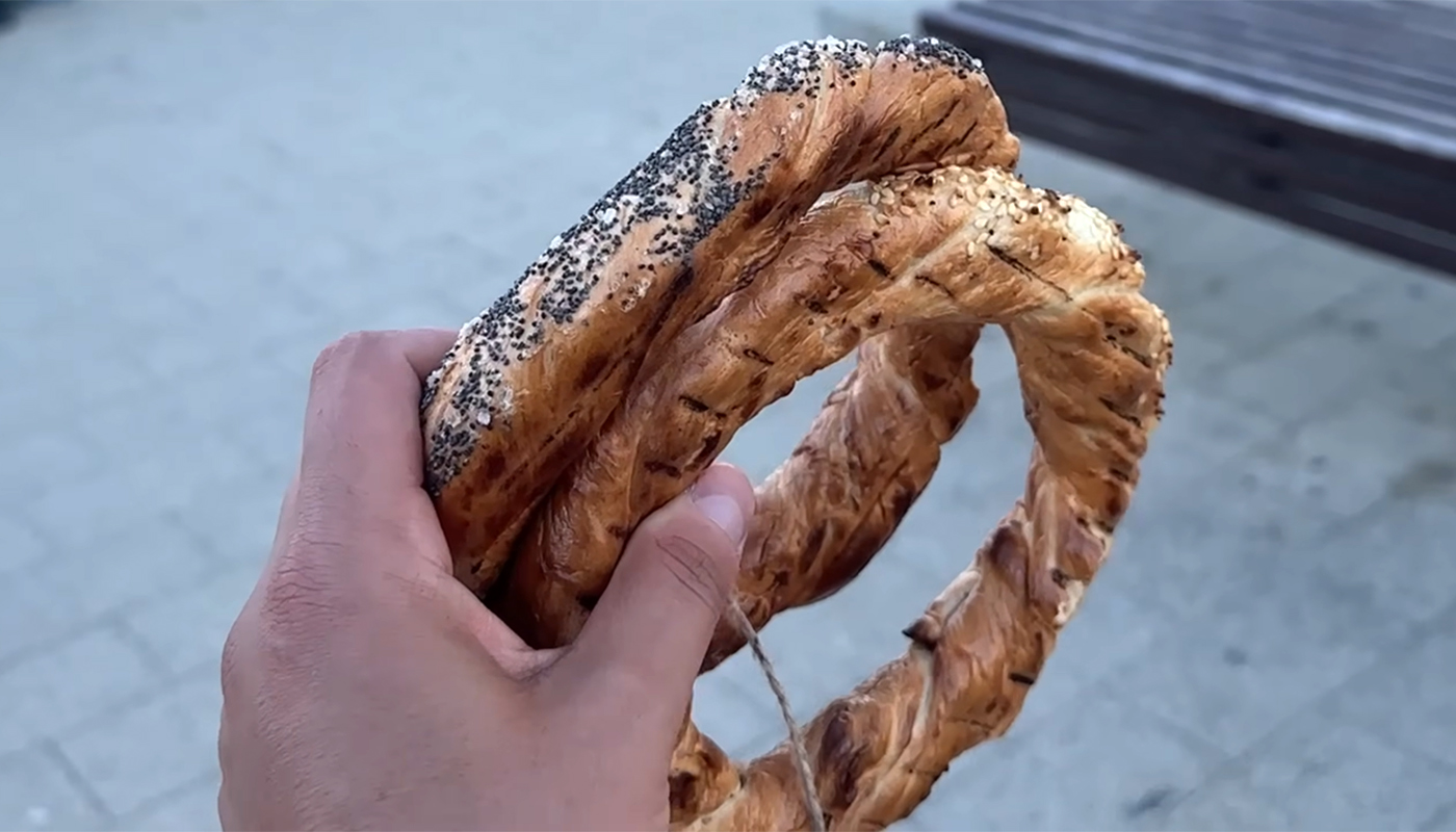 „Mamă, cum se duc banii de pe card!”