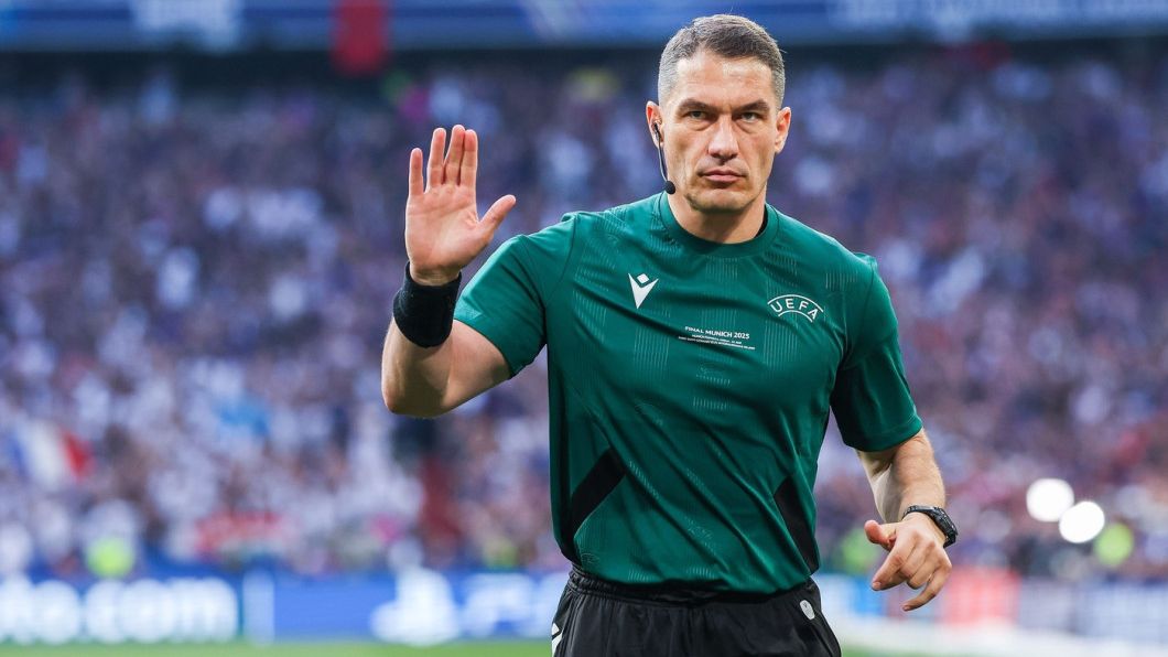 Istvan Kovacs nu a avut un meci ușor! Eliminare și penalty în PSG – Atletico Madrid