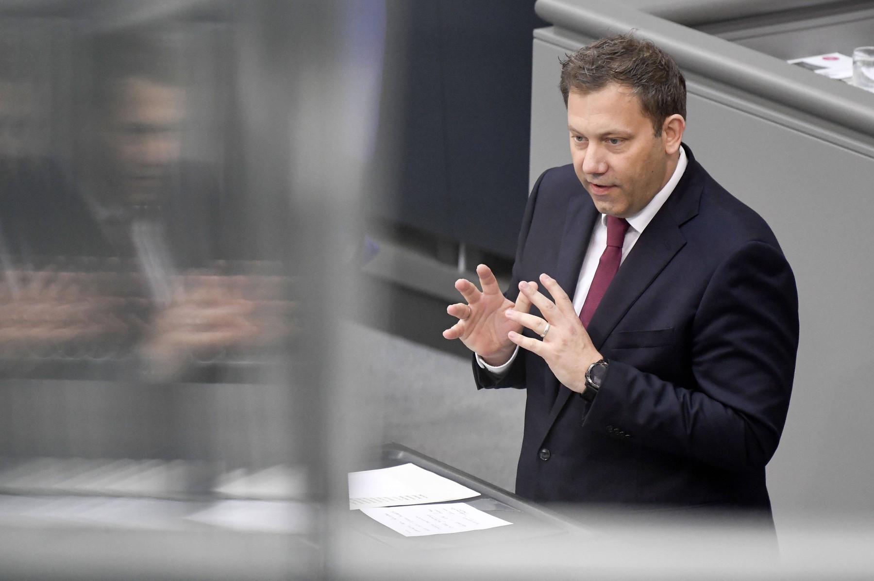 Bundestagul a aprobat un proiect al Guvernului Merz privind stimularea investițiilor /Opoziția este sceptică