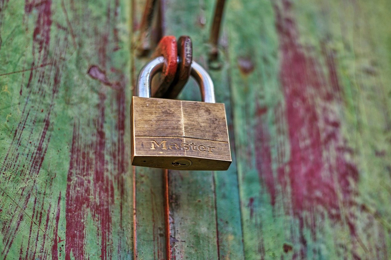 Peste 17.000 de firme, DIZOLVATE în primele 4 luni ale anului! O creștere semnificativă față de 2024