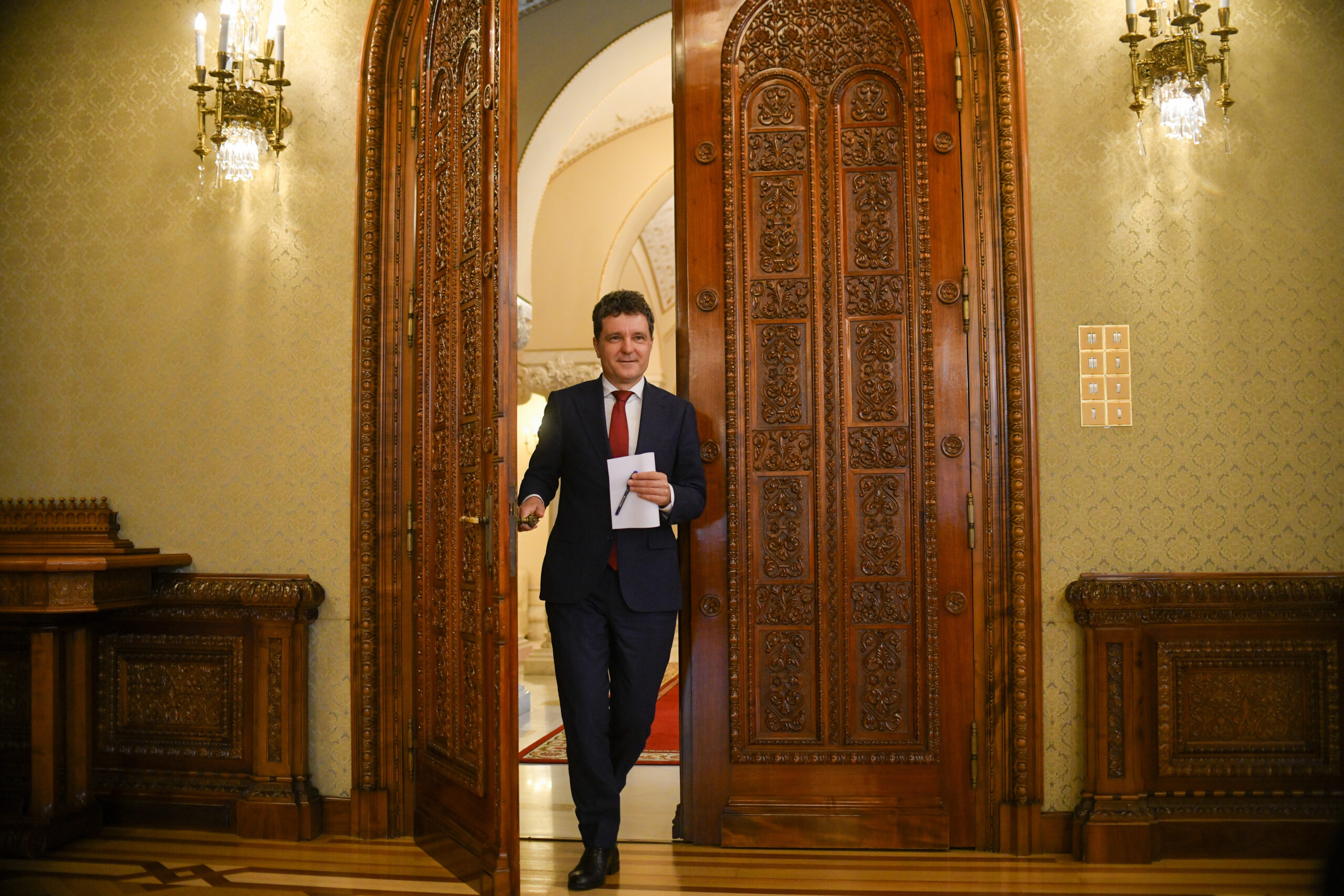 „Parchetul trebuie să încheie cercetarea în două zile”