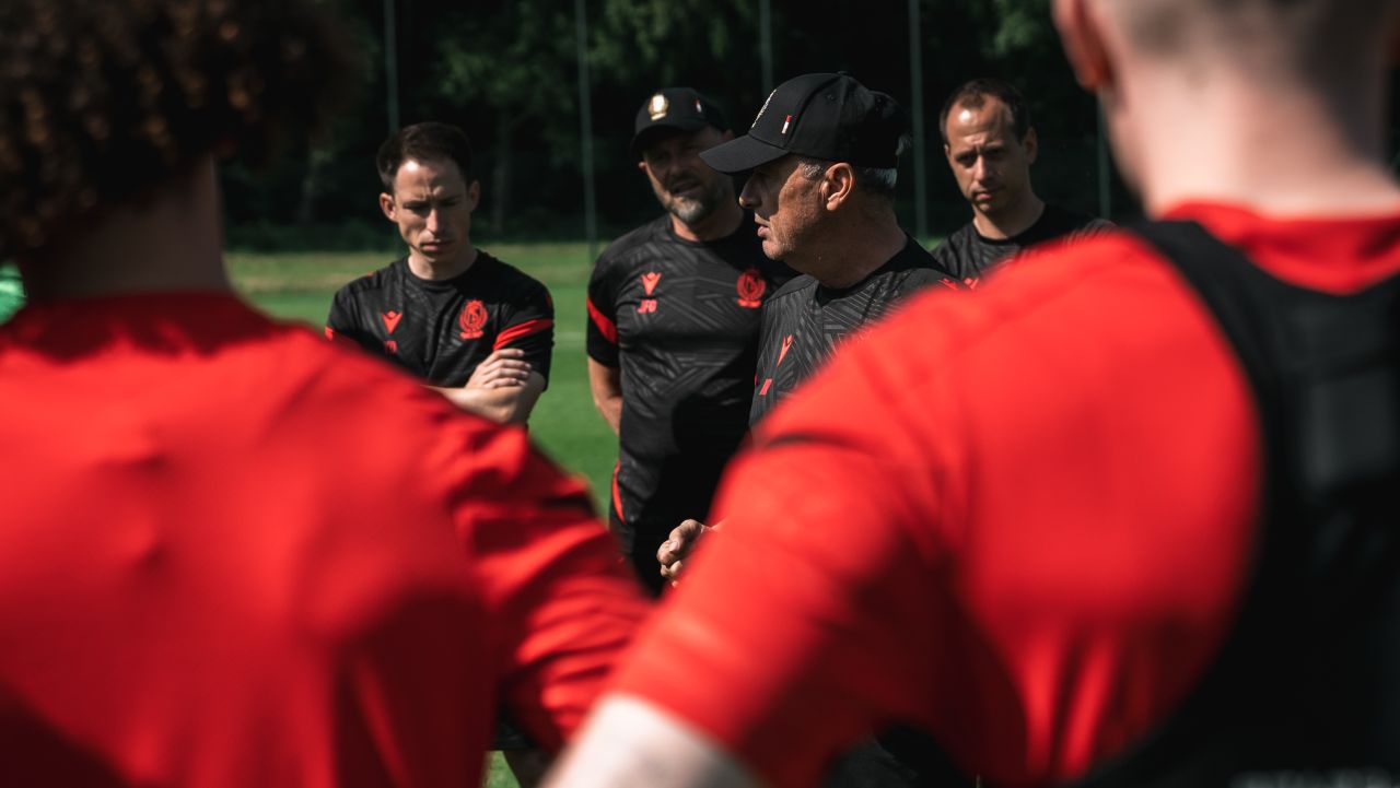 Opt transferuri pentru Mircea Rednic în două săptămâni la Standard Liege!