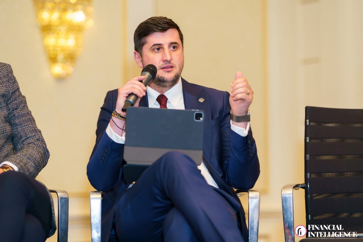 Un senator PNL cere grup interministerial pentru lucrările de la A7 ș A8