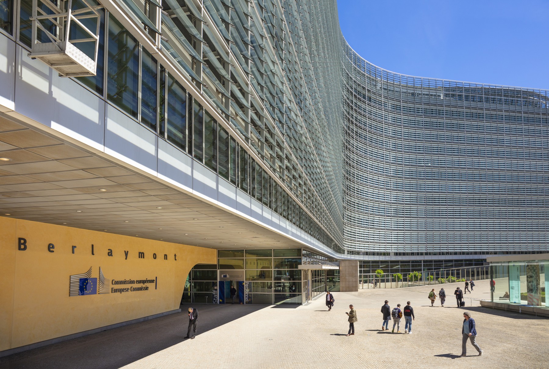Comisia Europeană vrea taxarea marilor companii, pentru a suplimenta bugetul Uniunii Europene