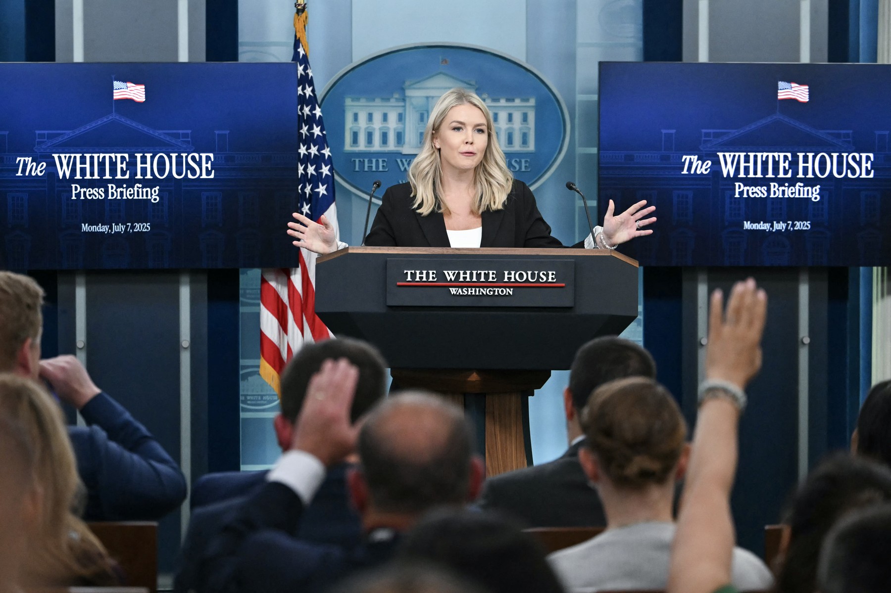 Trump amână aplicarea taxelor vamale pe bază de reciprocitate /Casa Albă: ”Am observat evoluții”