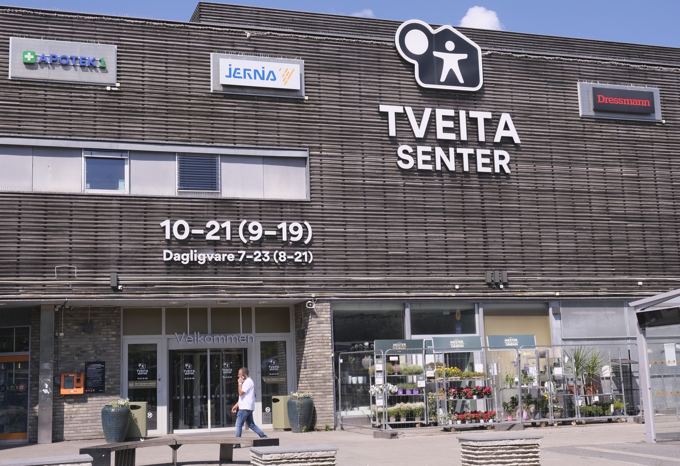 Suspect, arestat în urma atacului armat din centrul comercial din Oslo. Individul s-a predat