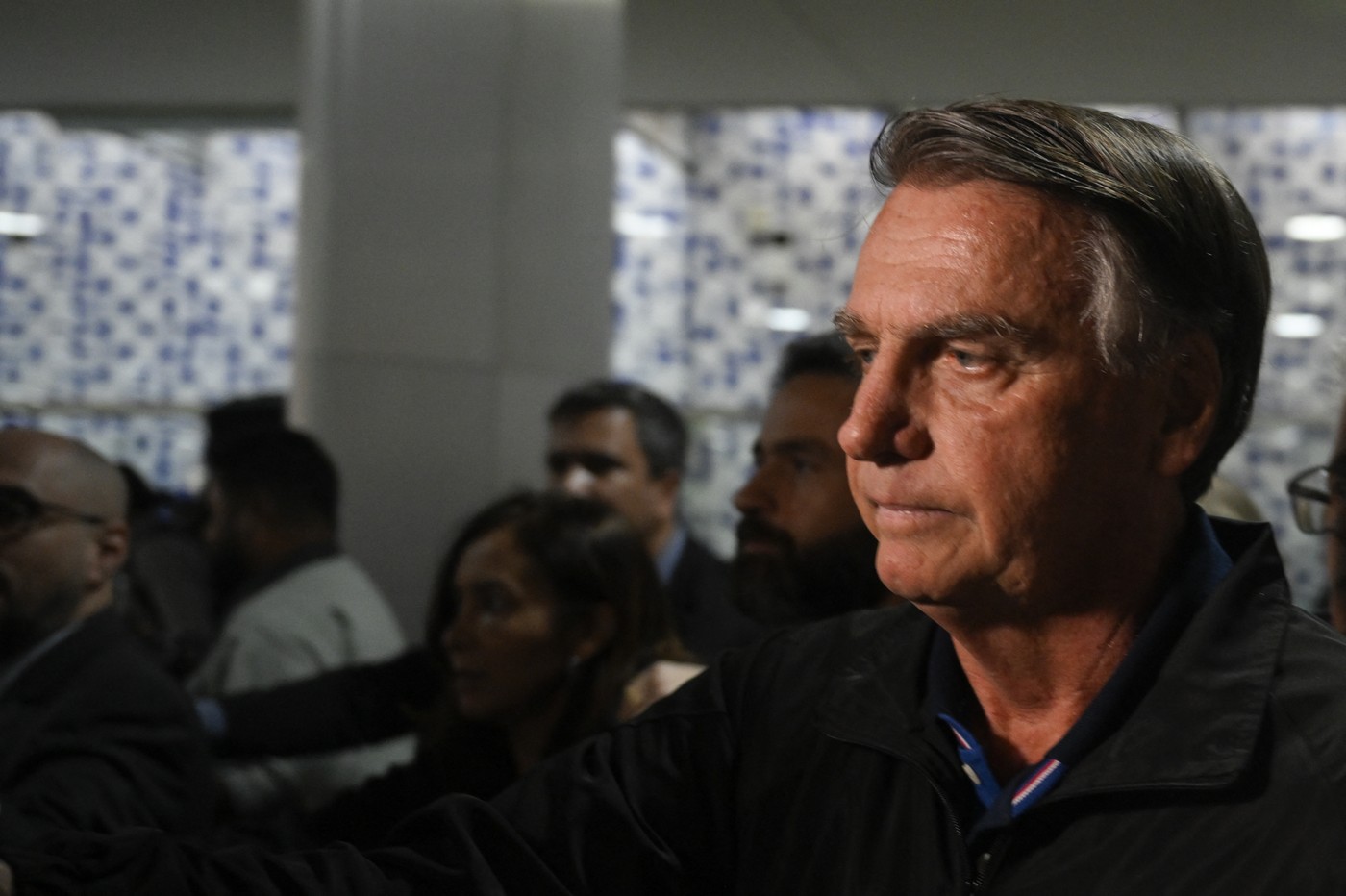 Un judecător al Curții Supreme din Brazilia a declarat, marți, că fostul președinte Jair Bolsonaro ar putea fi arestat.