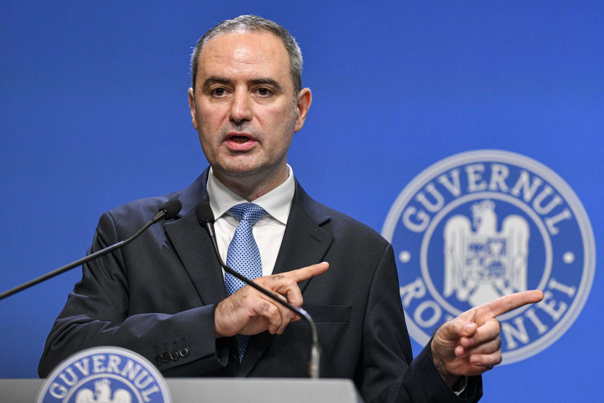 Ministrul Finanțelor spune că încă nu este momentul pentru creşterea salariului minim