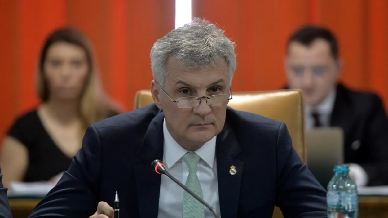 „Să nu mai facă astfel de afirmații, prejudiciază mediul economic”