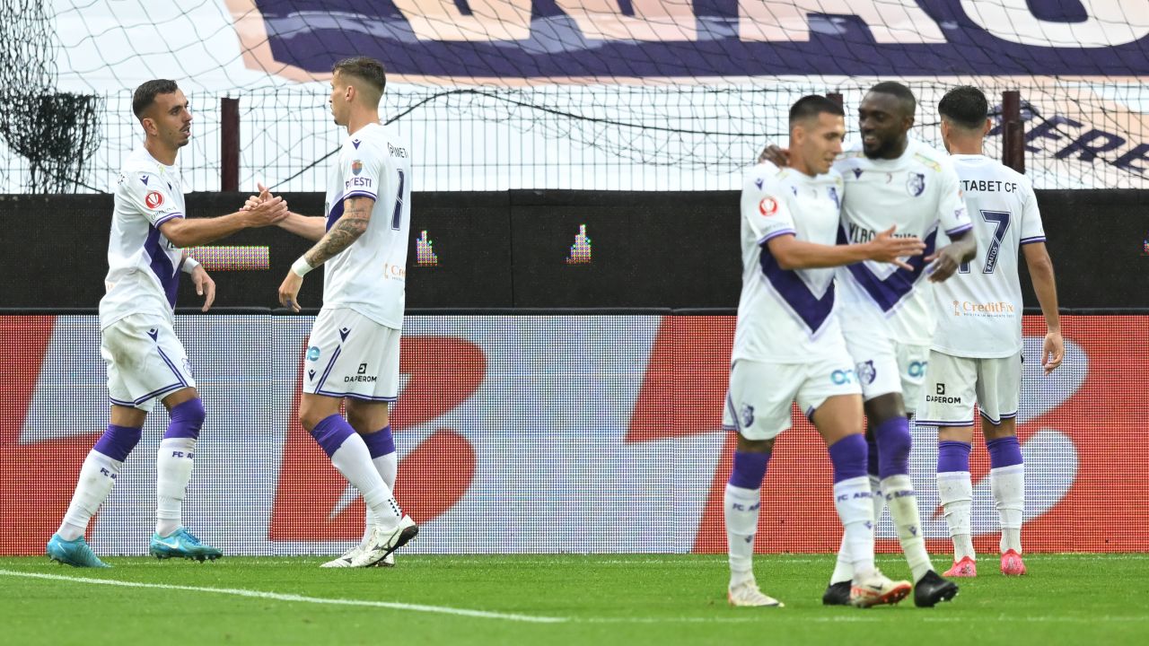 FC Argeș – FK Csikszereda 3-1! JOGA BONITO, golul campionatului și scandările clasice la Mioveni