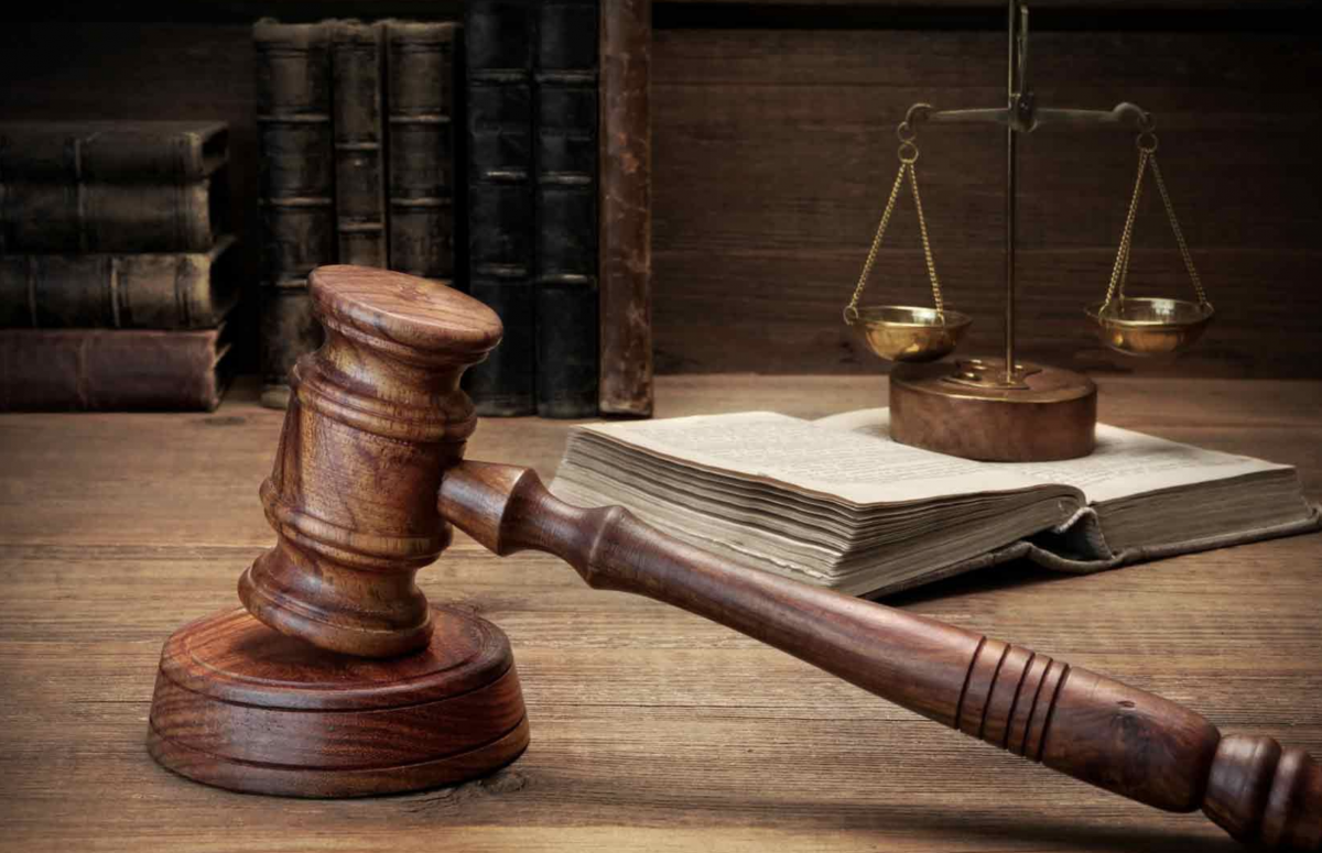 condamnări la peste 82 de ani de închisoare