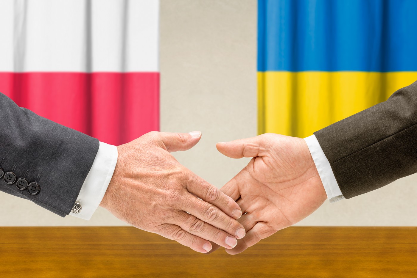 Polonia nu trebuie să-i permită Rusiei să creeze o prăpastie între Varșovia și Kiev, înainte de summitul Trump-Putin