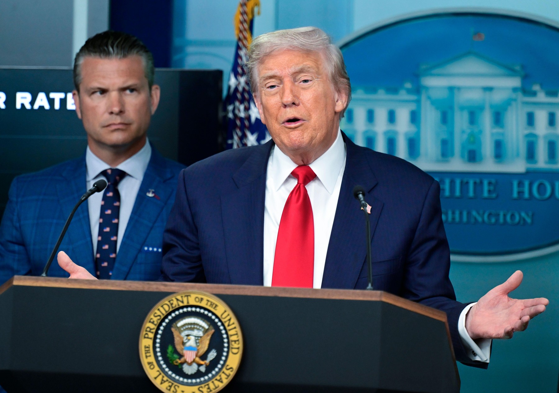 SUA trebuie să evite căderea în capcana summitului cu Rusia /Liderii europeni îl pot convinge pe Trump înaintea întâlnirii cu Putin