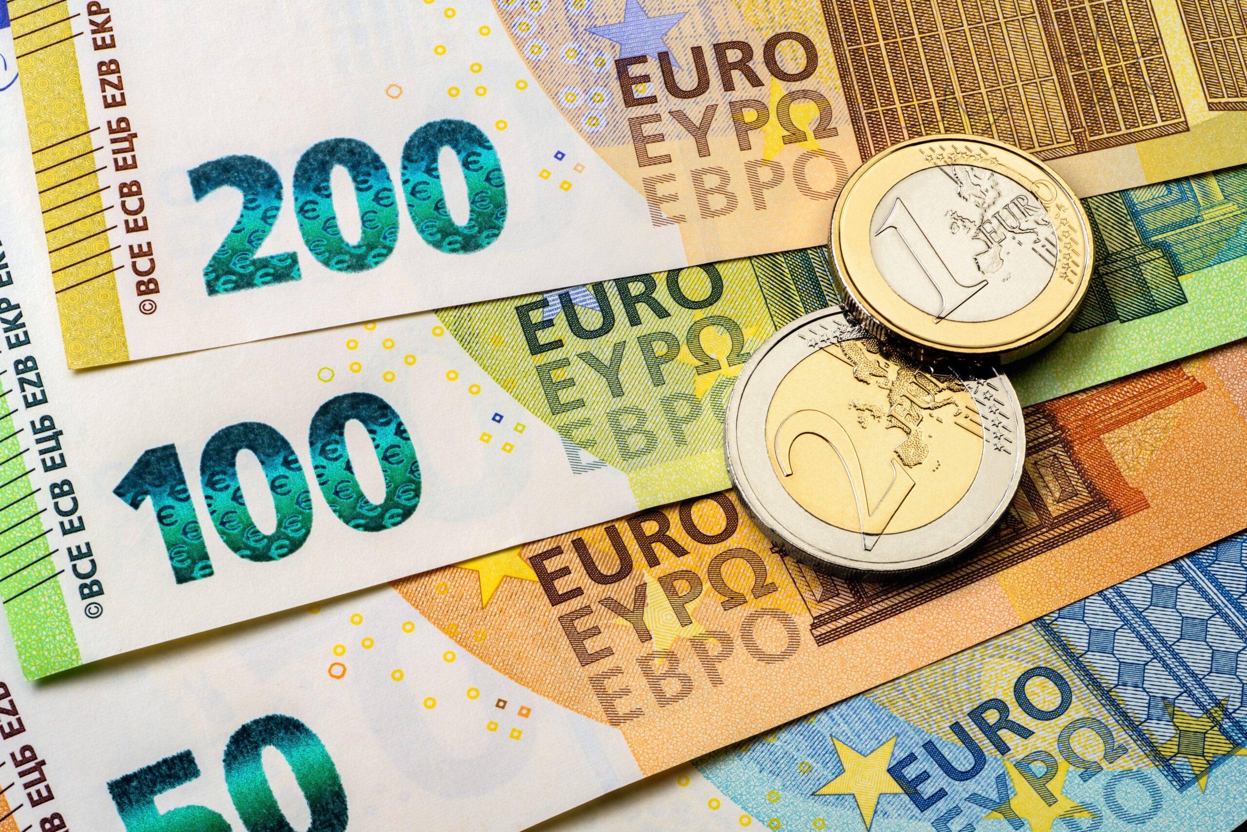 „La sfârșitul anului vom dispune de întreaga tehnologie necesară tipăririi bancnotelor euro”