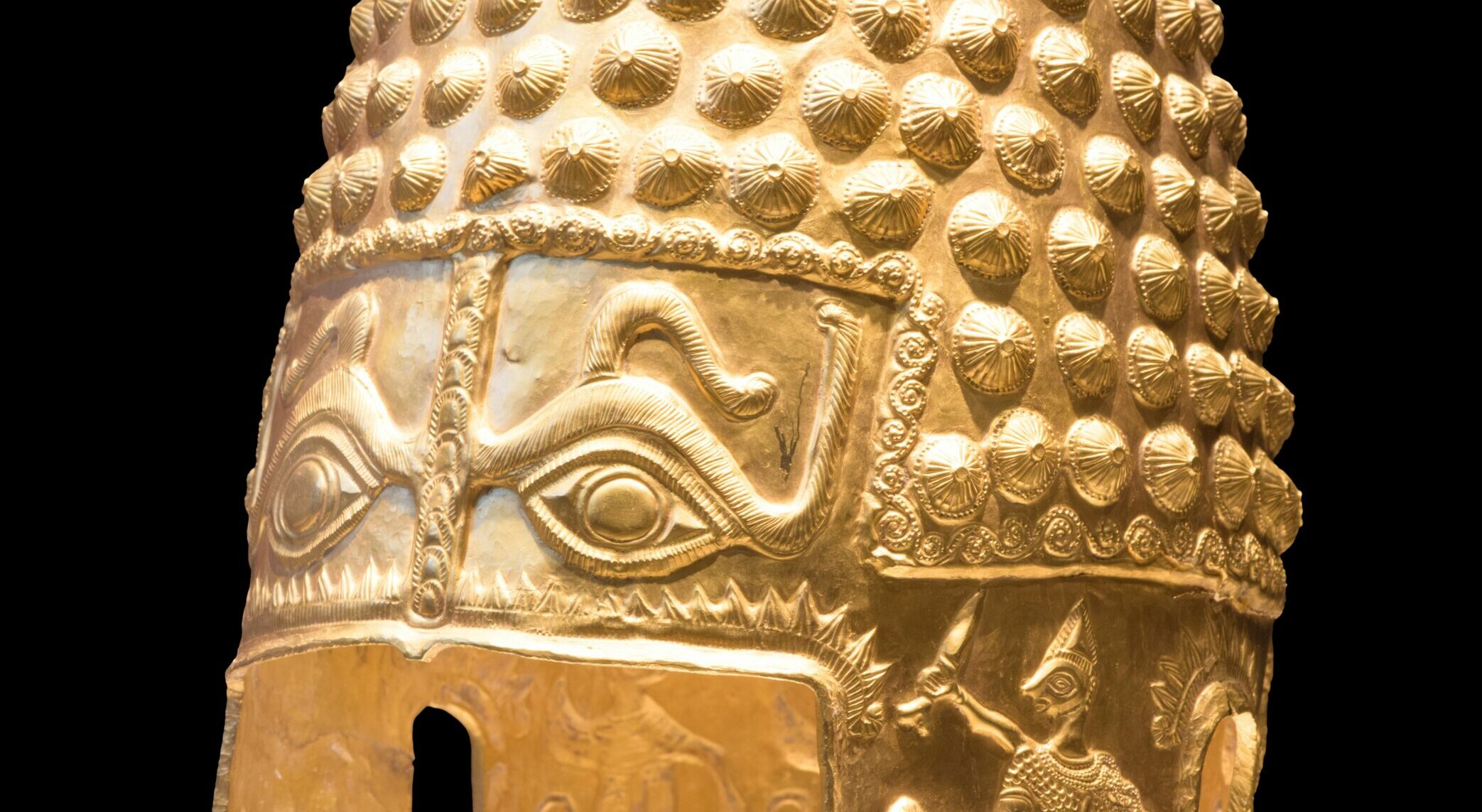 Anchetatorii au găsit urme de aur în geanta pe care ar fi folosit-o suspecții pentru a fura tezaurul dacic de la Muzeul Drents