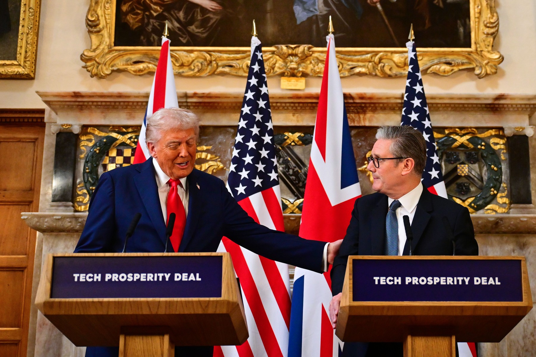 Trump îi recomandă premierului britanic să recurgă la armată pentru a opri imigranții /„Este o sarcină foarte grea”