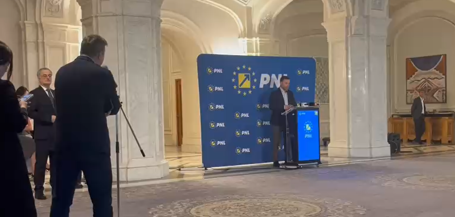 De ce s-a supărat Ciprian Ciucu și a plecat brusc de la conferința de presă / PNL a șters de pe Facebook înregistrarea momentului